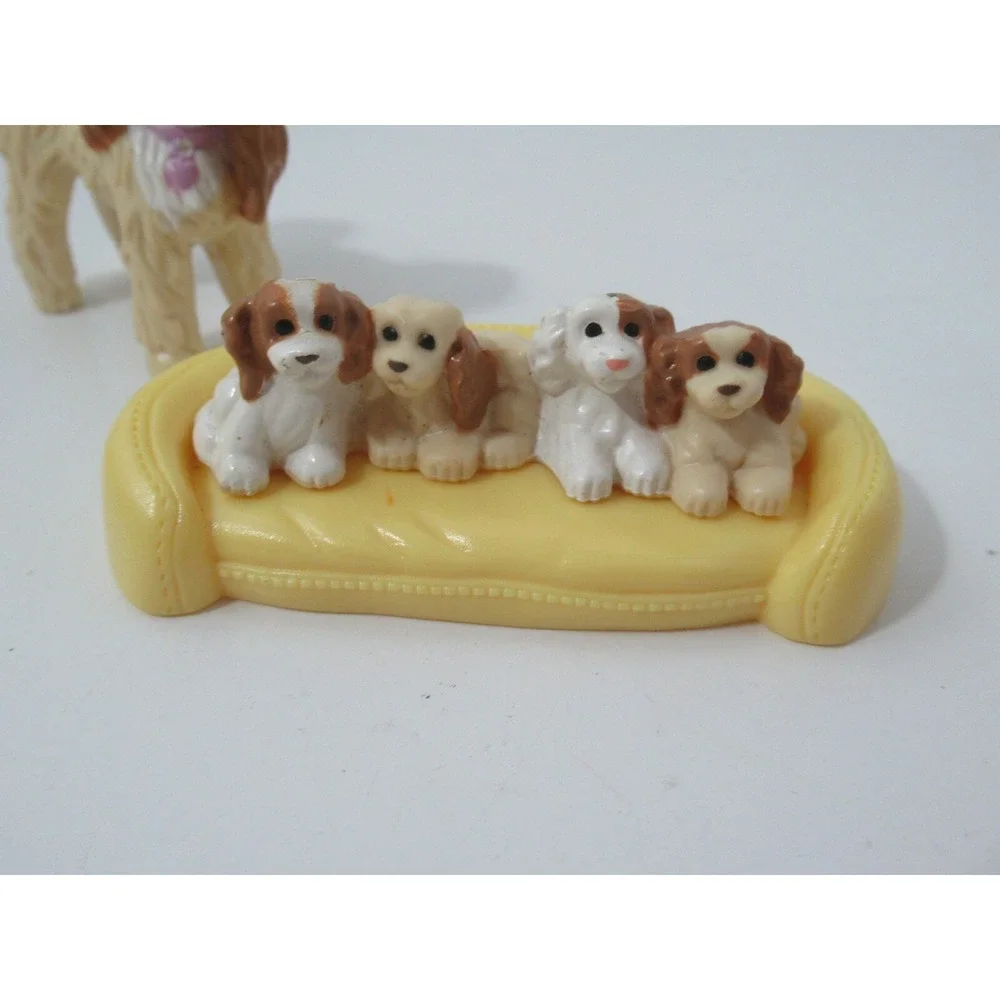 Fisher Price Loving Family Dollhouse Pets Dog Cocker Spaniel Mom Puppies bed lot